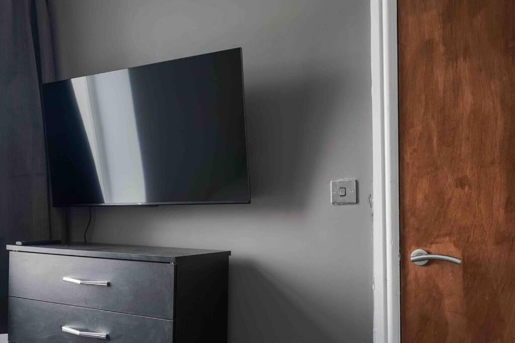 Stunning Two Bed City Centre Apartment Leeds  Exterior photo