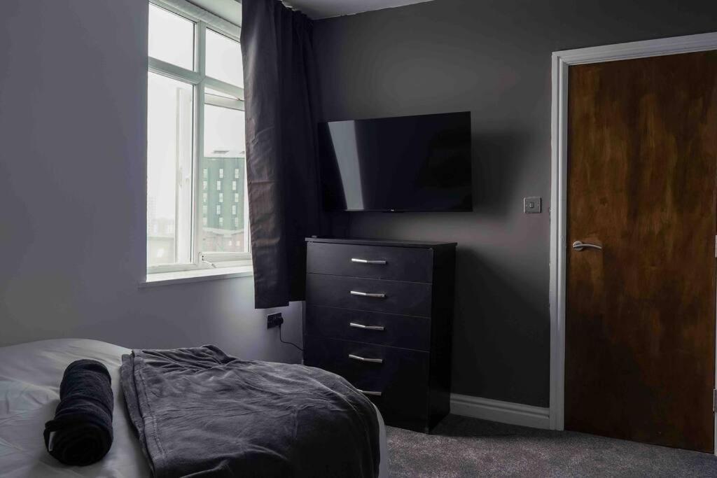 Stunning Two Bed City Centre Apartment Leeds  Exterior photo